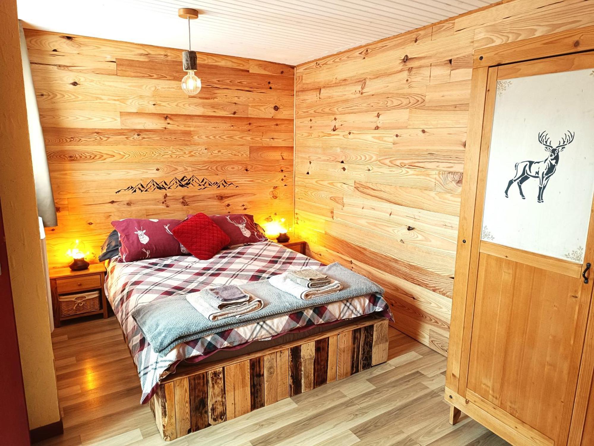 Gite Ha-Py Chalet Campan Bagian luar foto