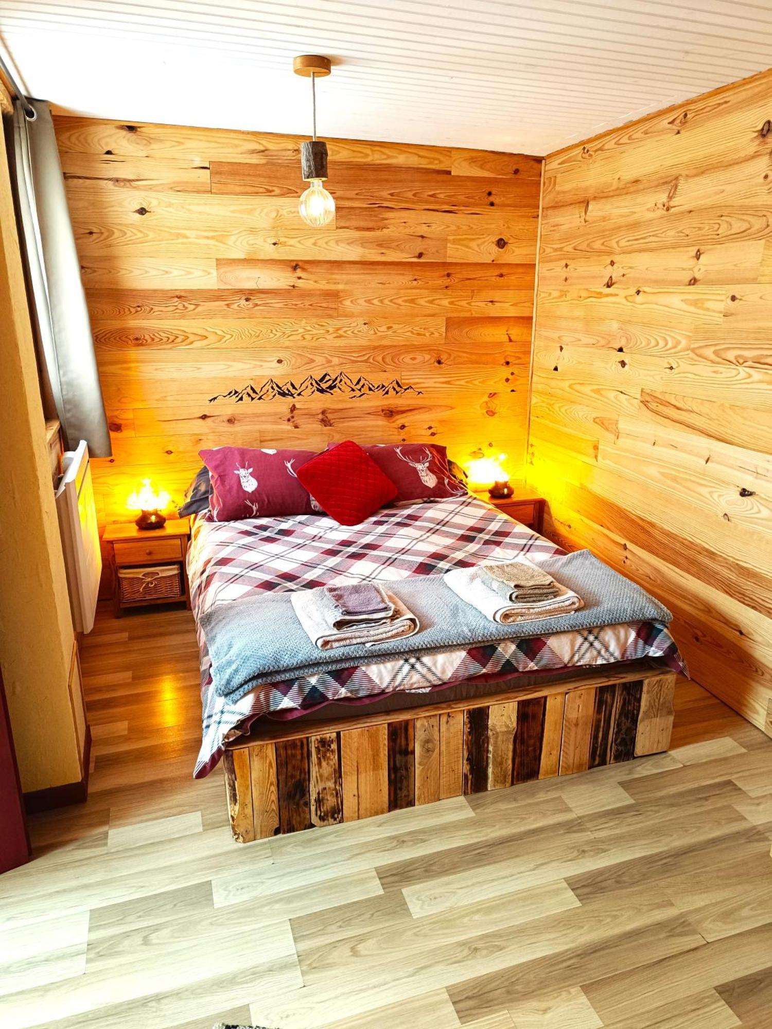 Gite Ha-Py Chalet Campan Bagian luar foto